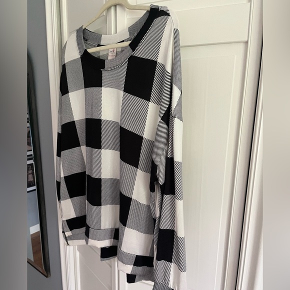 Woman’s 3x Sweet Treasures top. $11 - Picture 3 of 5